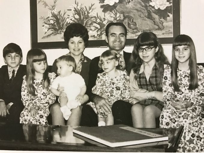 翟新倫會長家庭 President Malan Jackson’s Family