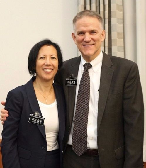 Pres. and Sis. Blickenstaff
康文甯會長夫婦