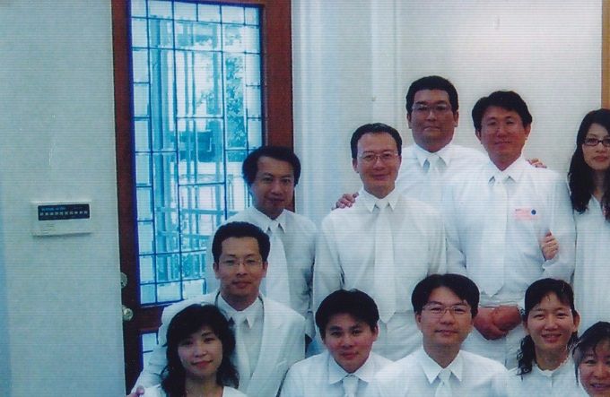 聖殿內合影