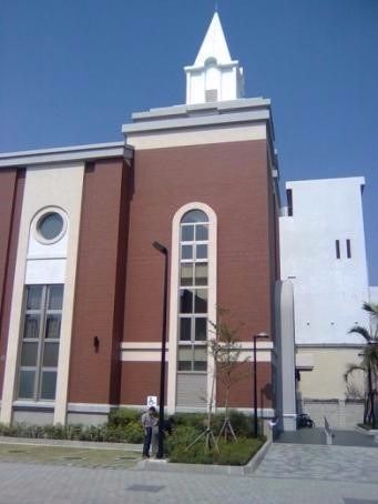 南屯教堂 –  2008年落成奉獻
台中市南區大墩南路409號 